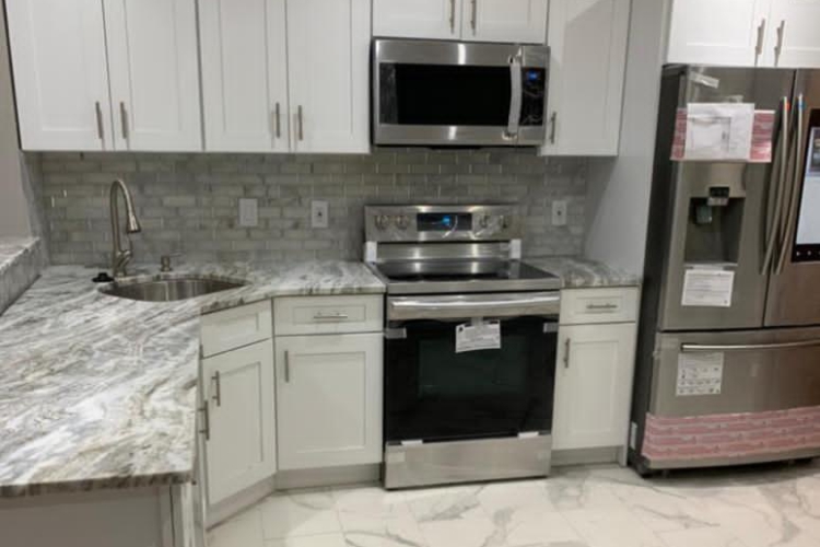 rodriguezcontractors.com